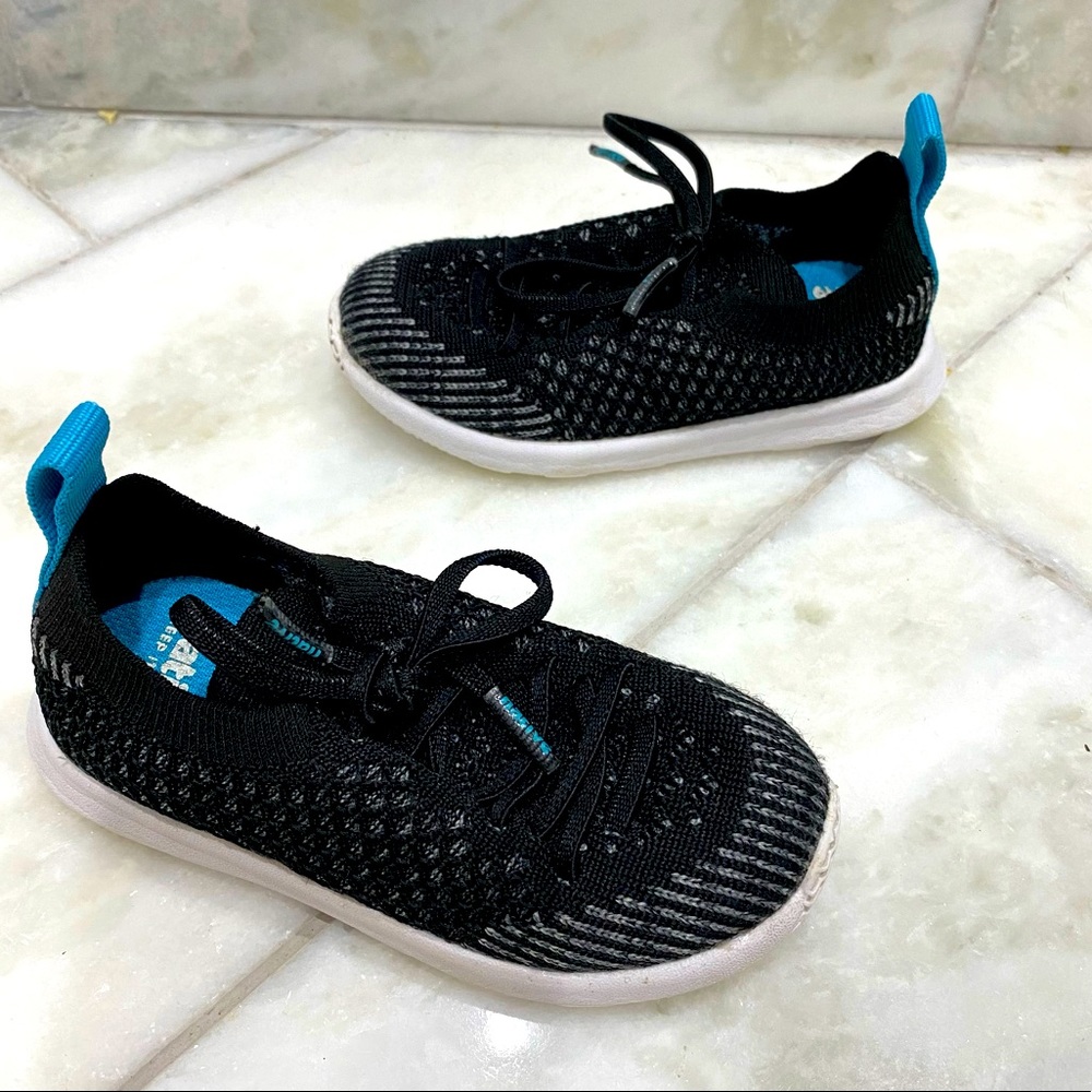 Native Kids Black Sneakers with Blue Pull Tabs